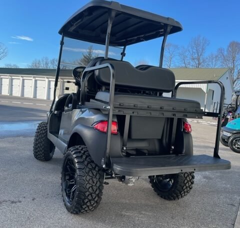 agc-03b07827-7621-447a-be4a-cb8ce8280bbe 2018 Club Car Precedent Value Gas - Lifted 4 Passenger