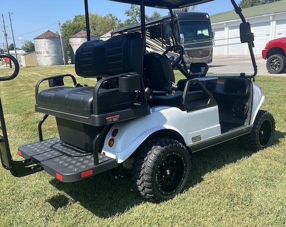 2024 Evolution Classic 4 Plus White 4 Seater Electric Golf Cart - New