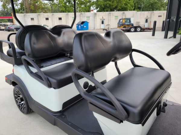 2024 Club Car Onward 6 Passenger Gas - Kohler Engine - Pearl White