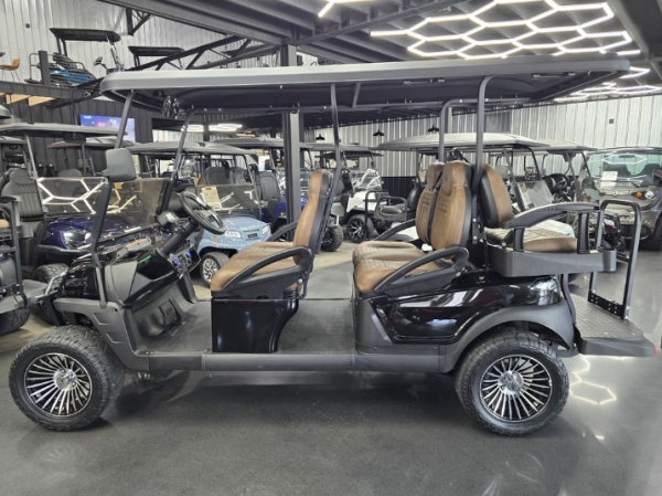 agc-47dcda20-977a-4d29-9e95-929b39c94b8f 2024 Atlas 6 Passenger Lifted Electric Golf Cart - 210AH Lithium - Black