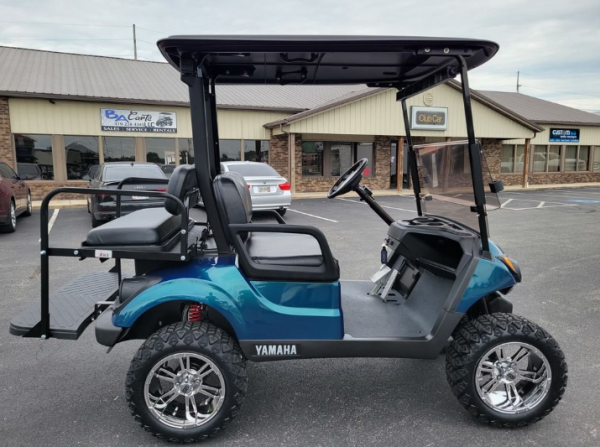 2017 Yamaha Drive2 Used Gas Golf Cart - Chameleon Color