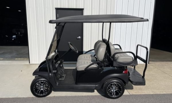 2018 Club Car Precedent Electric Black - 4 Passenger - Non - Lifted