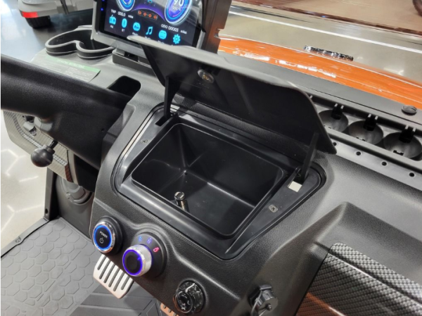 2024 Evolution D5 - Maverick 4 Seater Electric Golf Cart - New - Off