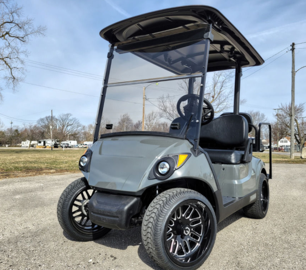 Yamaha Golf Cart 2018 - Drive2 EFI QuieTech Gas Luxury Edition