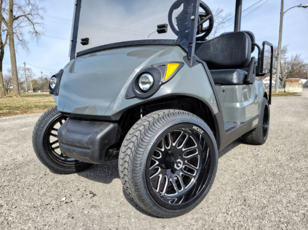 Yamaha Golf Cart 2018 - Drive2 EFI QuieTech Gas Luxury Edition