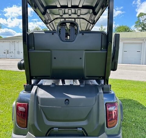 2024 Evolution D5 Maverick 6 Gray Forward Facing 6 Passenger Lifted Electric Used Golf Cart - Extended Range Lithium