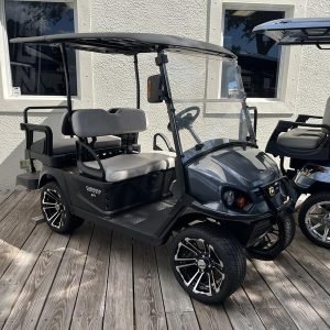2024 Cushman Shuttle 2+2 Gas - Highland Park (Rear Seating & Cargo)