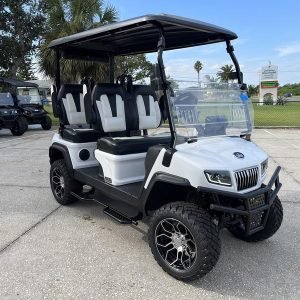 agc-af98c7ec-eb93-483c-92e2-dae18eab0774 2025 Evolution D5 - Maverick 4 White - Luxury 4 - Seater Street Legal Lithium Golf Cart