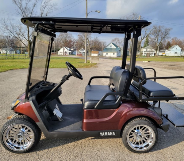 2018 Yamaha Drive2 EFI Quietech Used Gas Golf Cart - Metallic Burgundy