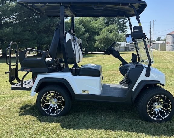 2024 Evolution D5 Ranger 2+2 White 4 Seater Electric Golf Cart - New