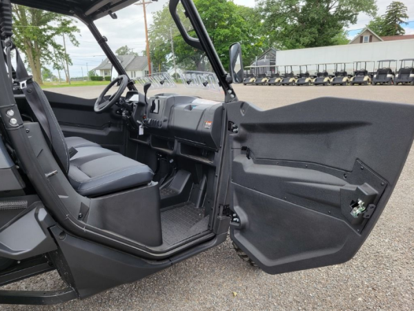 2024 Segway Powersports UT10 S