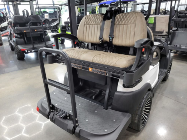 2024 Atlas 4 Passenger Electric Golf Cart - 210AH Lithium - Pearl White