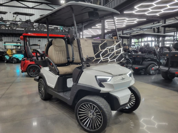 2024 Atlas 4 Passenger Electric Golf Cart - 210AH Lithium - Pearl White